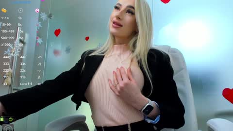 Allie  online show from March 11, 2025, 10:07 am