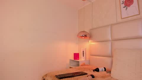 Aily Yozuko online show from April 11, 2026, 7:45 am