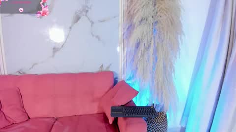 Ailyn online show from October 25, 2025, 7:05 am