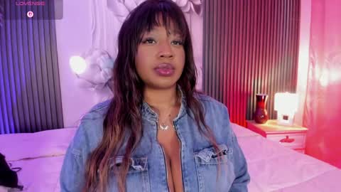 Snapshot of ailynblaze_ chatting on May 17, 2026, 9:33 pm Ailyn Blaze online show from May 17, 2026, 9:33 pm