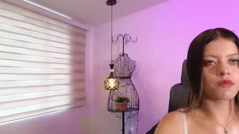 ailyn online show from September 18, 2025, 11:34 am