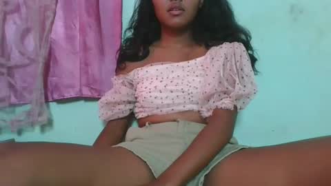 Snapshot of aimeamour chatting on February 2, 2025, 1:41 pm aimeamour online show from February 2, 2025, 1:41 pm