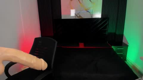 Airam Clair online show from October 31, 2025, 9:05 pm