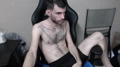 Leo  Airborn  Sir  Daddy online show from December 24, 2024, 5:16 am