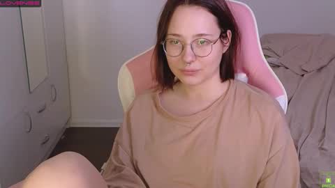 airyhill online show from November 18, 2025, 6:01 pm