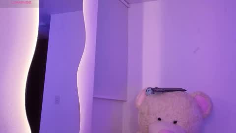 Ash             INDEPENDET MODEL  online show from November 10, 2025, 3:05 am