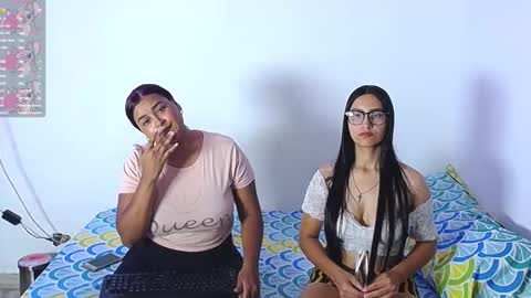 aisha_stacey0410 online show from November 12, 2025, 8:41 pm