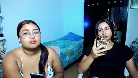 aisha_stacey0410 online show from February 3, 2026, 3:17 pm