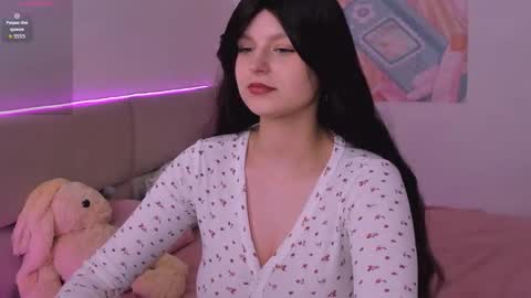 Aisha online show from November 10, 2025, 9:19 am