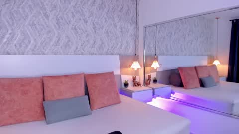 Aisha online show from February 28, 2025, 3:26 pm