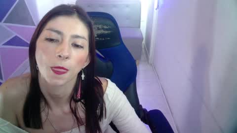 Aitana online show from December 30, 2024, 6:27 pm