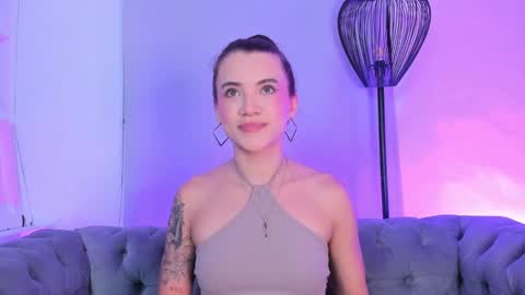 little aitana  online show from October 8, 2025, 4:21 am