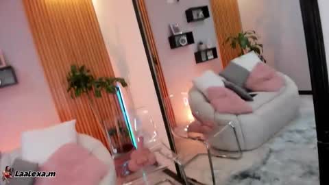 Snapshot of aixa_charless chatting on February 18, 2026, 11:39 am Aixa online show from February 18, 2026, 11:39 am