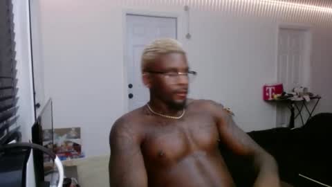 ajaxsteel online show from November 17, 2025, 2:39 am