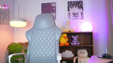             online show from March 9, 2025, 9:03 pm