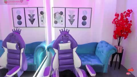 Azaka  online show from September 29, 2025, 12:21 pm