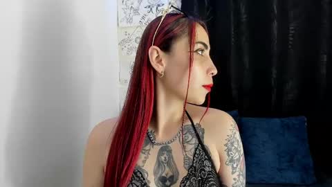 Snapshot of akila_clive chatting on May 20, 2026, 8:48 pm carolina online show from May 20, 2026, 8:48 pm