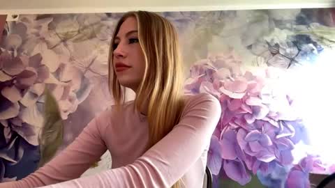 Katy online show from April 20, 2026, 1:03 pm