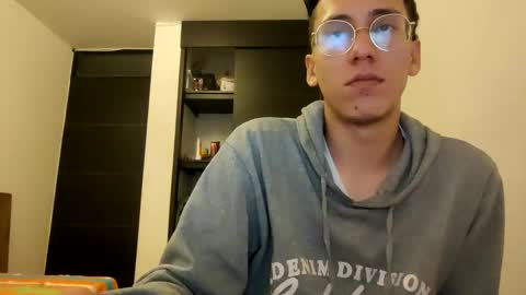 Snapshot of akilesbailo chatting on February 7, 2025, 7:18 am My love online show from February 7, 2025, 7:18 am