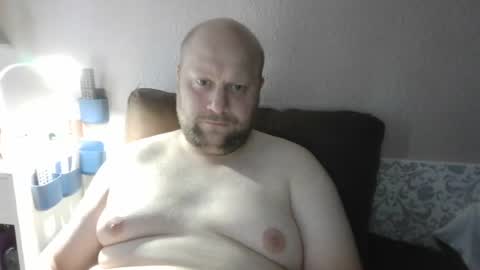 Snapshot of akillerxxl90 chatting on July 8, 2026, 5:39 pm akillerxxl90 online show from July 8, 2026, 5:39 pm