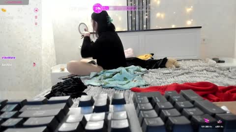 Snapshot of akino_hen chatting on January 13, 2025, 3:58 pm Kim online show from January 13, 2025, 3:58 pm