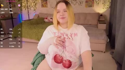 Snapshot of akinohana chatting on October 10, 2025, 11:42 am Aki online show from October 10, 2025, 11:42 am