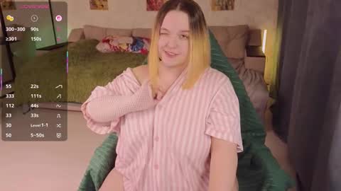 Snapshot of akinohana chatting on November 8, 2025, 11:10 am Aki online show from November 8, 2025, 11:10 am