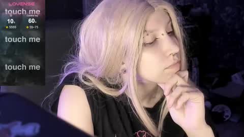 Akira online show from September 25, 2025, 8:23 pm