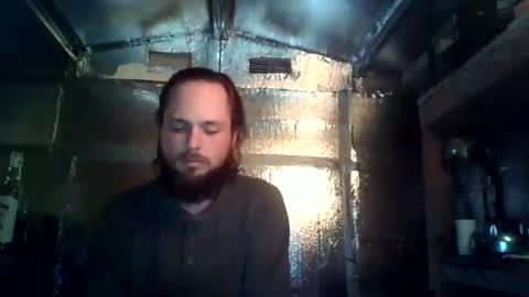 Snapshot of akki175 chatting on October 31, 2025, 2:45 am Jay online show from October 31, 2025, 2:45 am