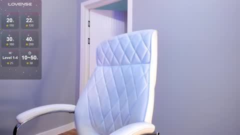 Snapshot of akura_01 chatting on September 23, 2025, 4:59 am Akura is here 3 online show from September 23, 2025, 4:59 am