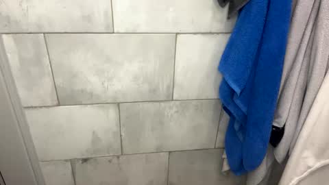 akwamaryn24 online show from January 24, 2025, 4:39 pm