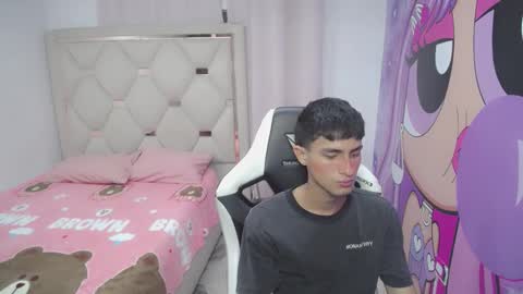 Akyra latin online show from January 17, 2026, 4:11 pm