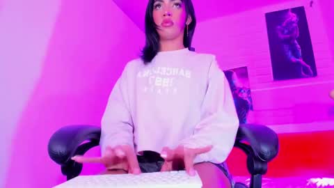 Alahia Rodriguez online show from January 5, 2025, 7:17 pm