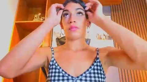 Snapshot of alahia__rodriguez chatting on June 18, 2026, 7:51 pm Alahia Rodriguez online show from June 18, 2026, 7:51 pm