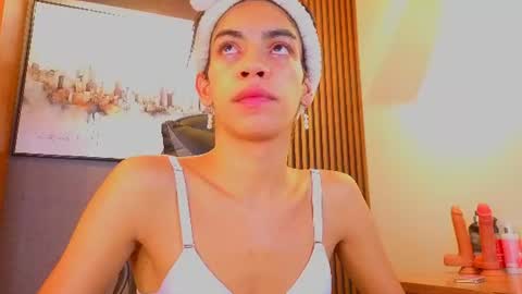 Snapshot of alahia__rodriguez chatting on July 12, 2026, 12:29 pm Alahia Rodriguez online show from July 12, 2026, 12:29 pm