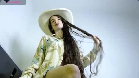           online show from November 21, 2025, 9:52 am