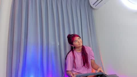  Alaia  online show from February 1, 2025, 6:08 pm