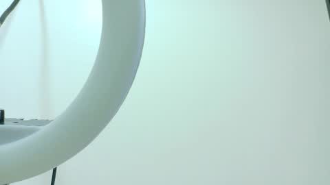  Alaia  online show from October 31, 2025, 11:22 am