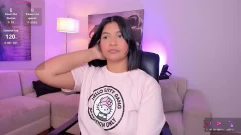 Alaia online show from October 10, 2025, 7:46 pm