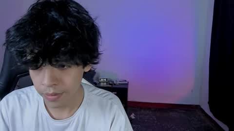 Snapshot of alan18n chatting on November 18, 2025, 2:17 am alan18n online show from November 18, 2025, 2:17 am