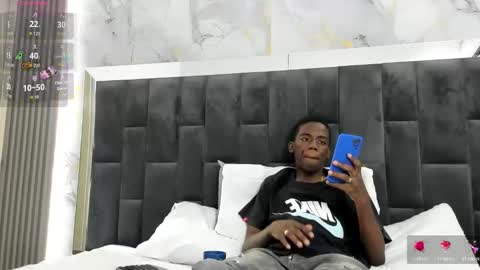 alan_blacke online show from September 19, 2025, 7:58 pm