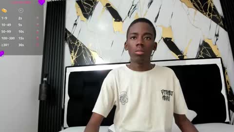 alan_blacke online show from December 1, 2025, 1:16 pm