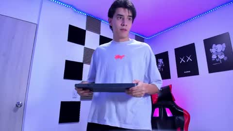 Alan Boy online show from March 21, 2026, 1:21 am