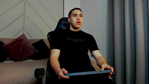 Snapshot of alan_fordj chatting on November 27, 2025, 11:56 am alan_fordj online show from November 27, 2025, 11:56 am