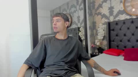 alan_smithy online show from September 18, 2025, 7:27 pm