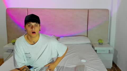 Snapshot of alana__get chatting on December 21, 2024, 6:30 am online show from December 21, 2024, 6:30 am