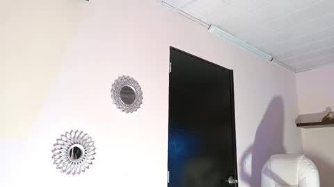 Maeve  online show from October 5, 2025, 11:08 am