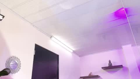 Maeve  online show from October 9, 2025, 11:41 am