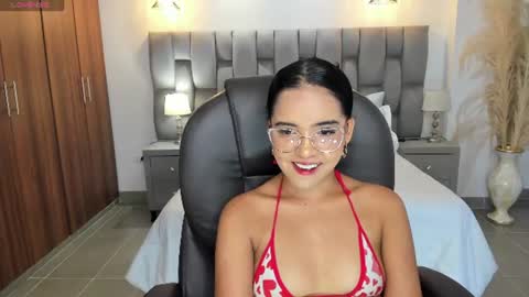 Snapshot of alana_martiins chatting on July 10, 2026, 7:16 pm alana online show from July 10, 2026, 7:16 pm