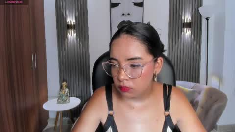 Snapshot of alana_martiins chatting on July 15, 2026, 7:19 pm alana online show from July 15, 2026, 7:19 pm